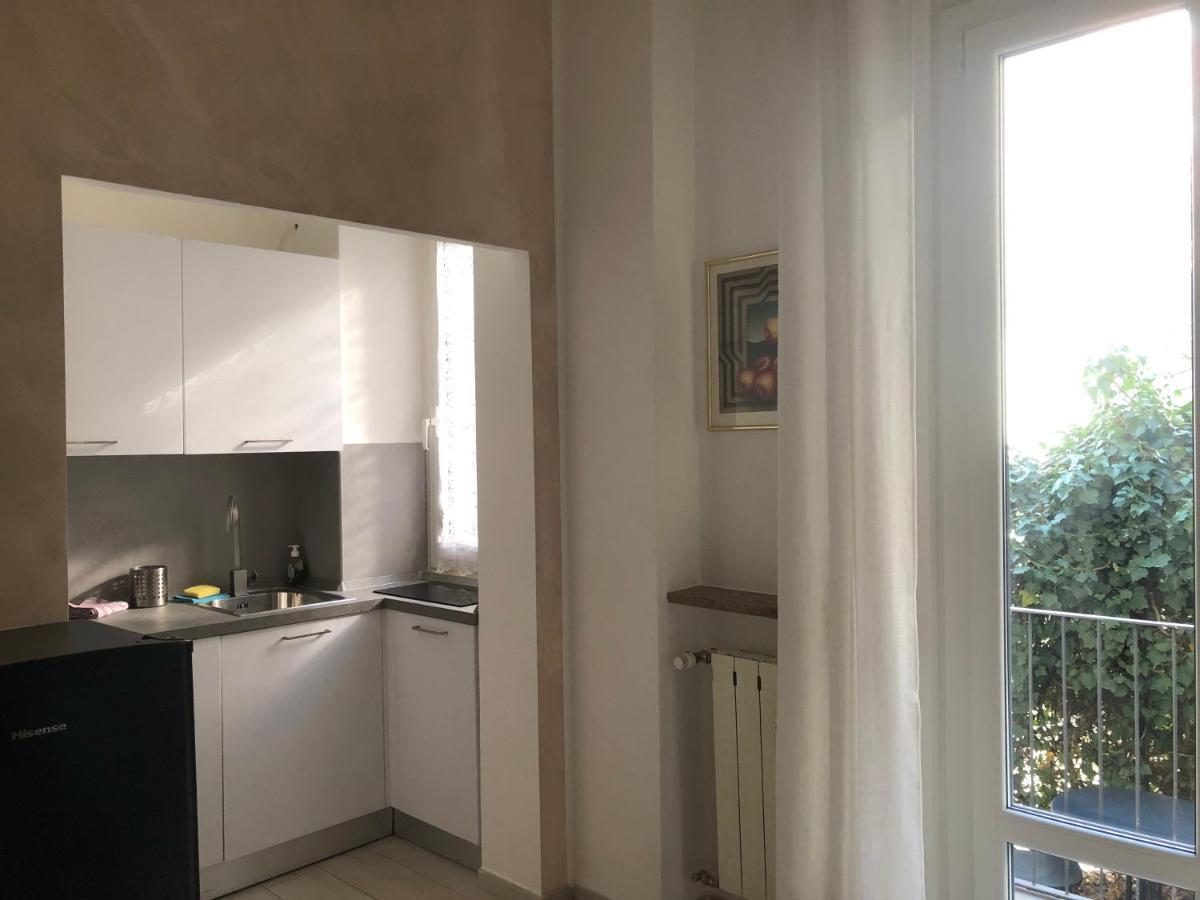 Lovely 2 Room Apartment With Small Garden Milán Exterior foto
