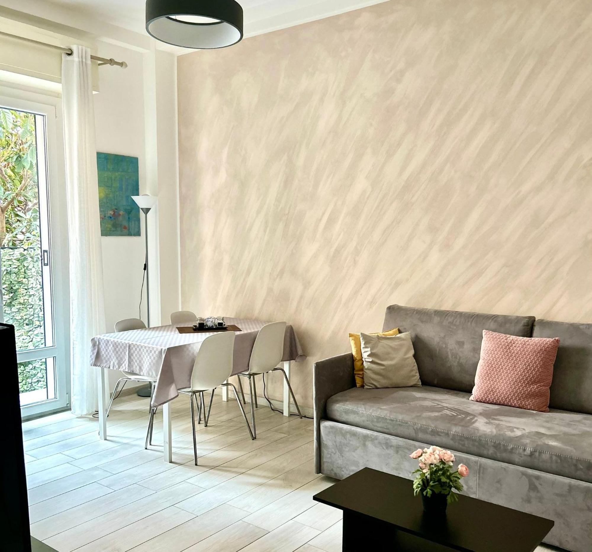 Lovely 2 Room Apartment With Small Garden Milán Exterior foto