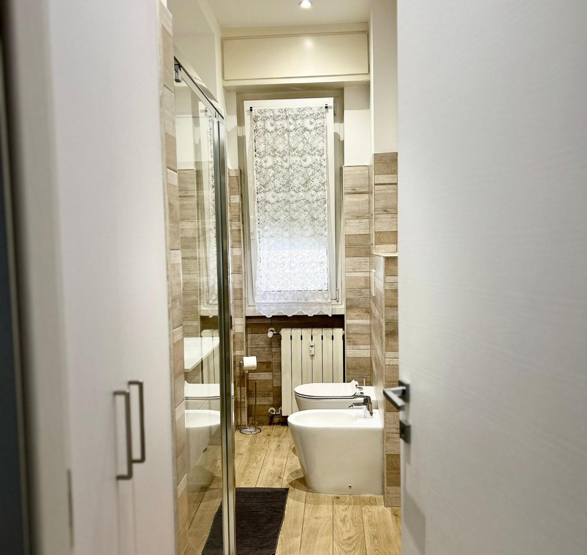 Lovely 2 Room Apartment With Small Garden Milán Exterior foto
